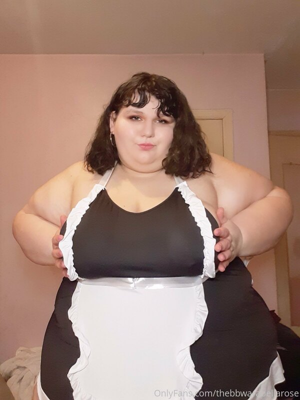 Just a naughty little maid ?