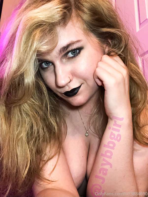 Get you a girl who can do both 9