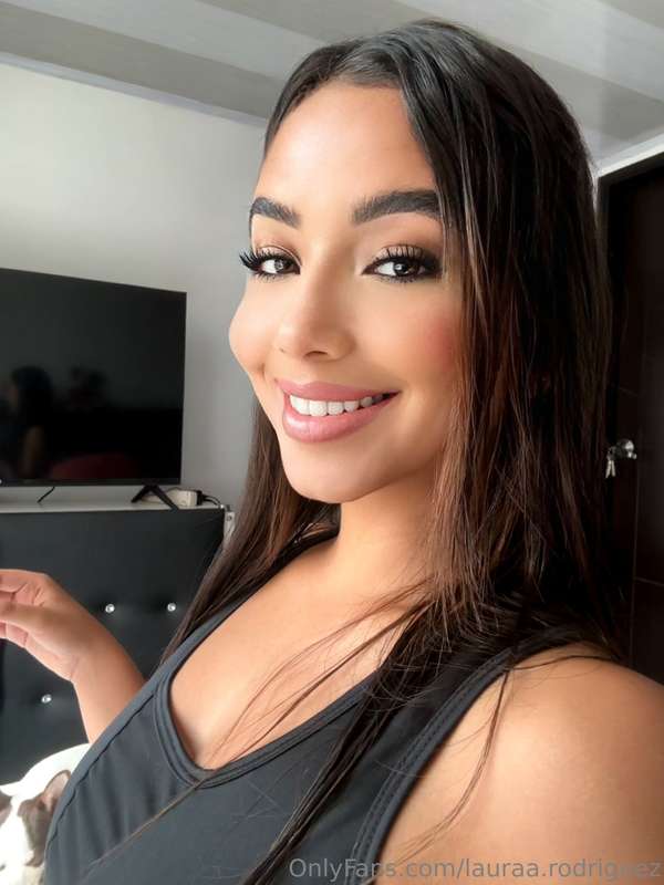 Queen energy only—watch me take control 👠