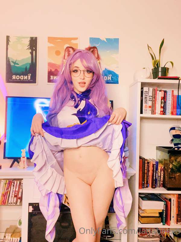More of my Keqing cosplay from Genshin Impact! 6