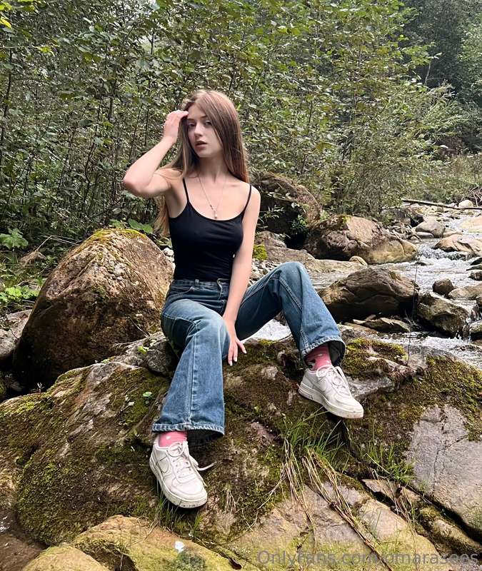 🌿 Nature is the best place to clear your thoughts and rechar..