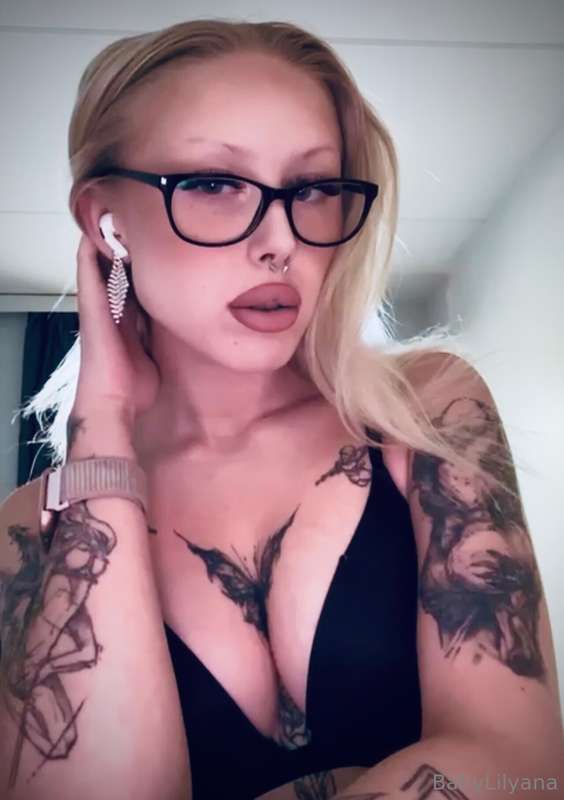 Jos mä oisin sä, kyl mäki oisin mun kaa..  God damn vaik itt.. 6