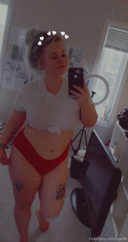 I got new lingerie from my wishlist today so guess who's mak..