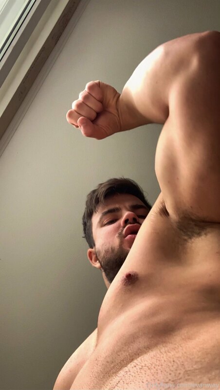 Do you have any video offers for this big guy? ?
I wait you .. 2