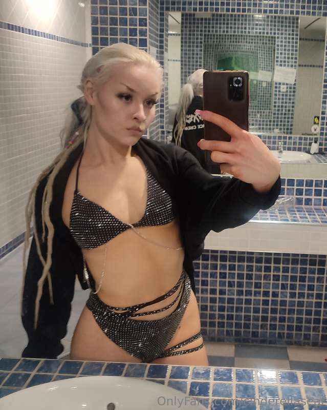 Guess where I'm traveling next?⛱️🌪️