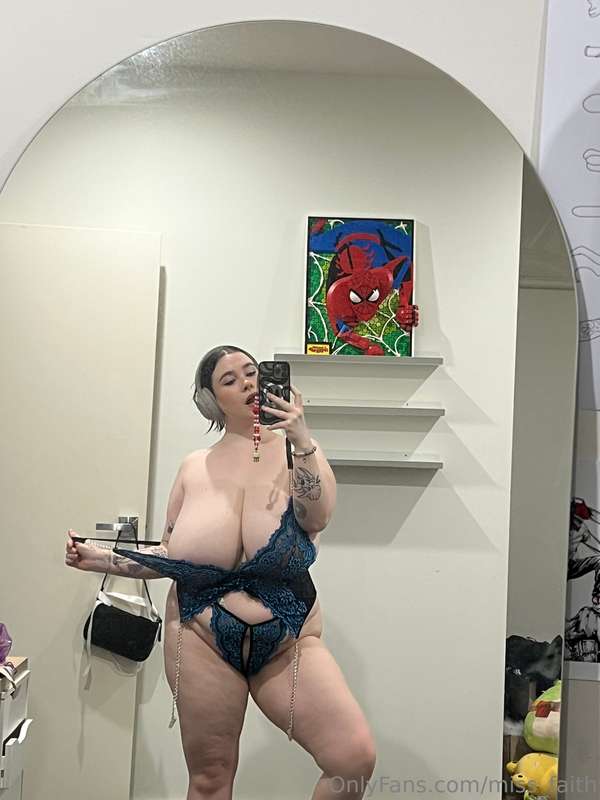 I hope you all enjoy tonight’s outside fuck video👀 it was so..