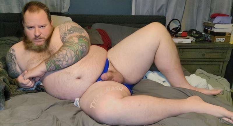 Want to lay around and stroke the day away 