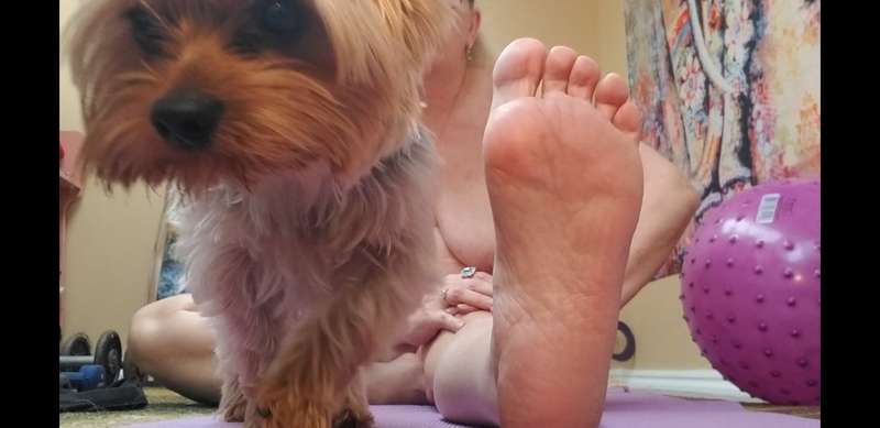 Preview pics from today's Naked Yoga video HERE: https://How.. 9