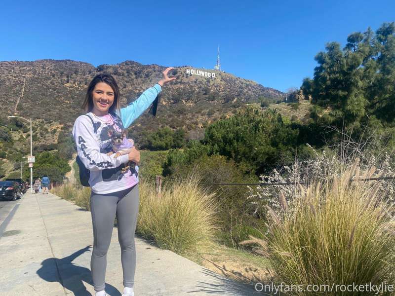 Going on a hike with Zola 🚀🐾