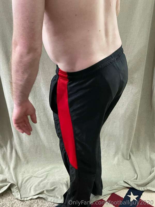 The Shirtless Sarge - Showing off the SARGE bod! Set 12 26