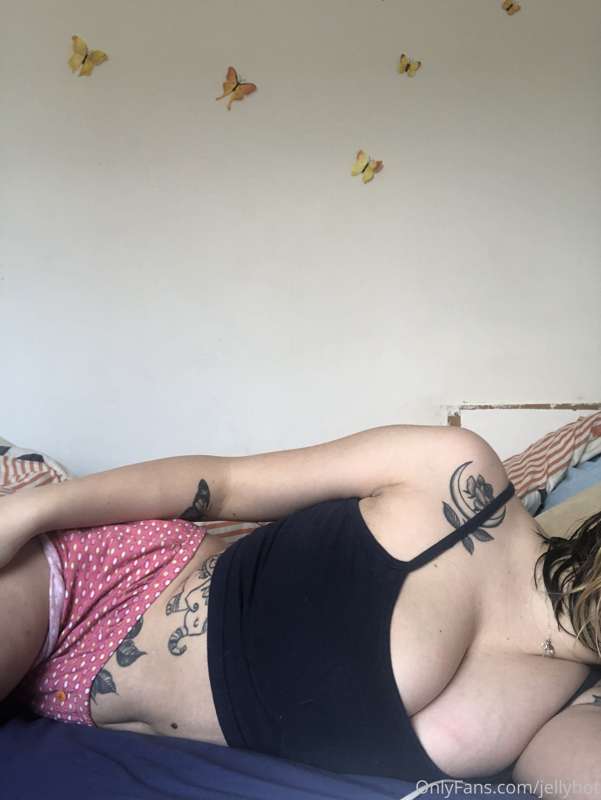 my bed is comfy ;) 2
