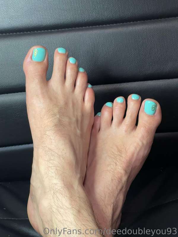 My ass or toes? What you picking? 💕🥰🥺 2