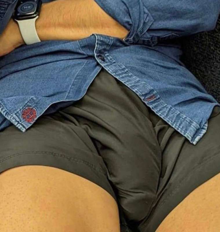 Should I collab with my friend?
He really has 12.5 inc cock😱.. 2