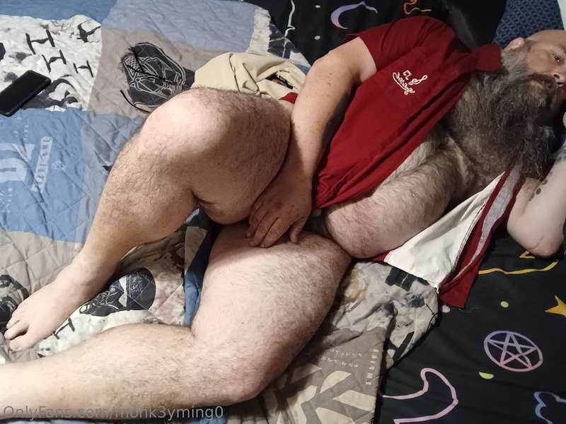 Thinking about doing some livestreaming. Would you guys be i..
