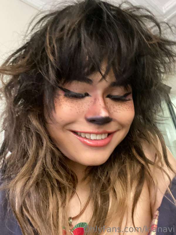 Makeup for my video shoot from today 😸!! 3