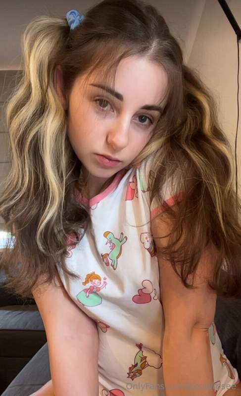 💖 ONLY TODAY 💖🔥 FREE SUB 👉 @tiamomoltissimo🔥She’s sweet, wil..