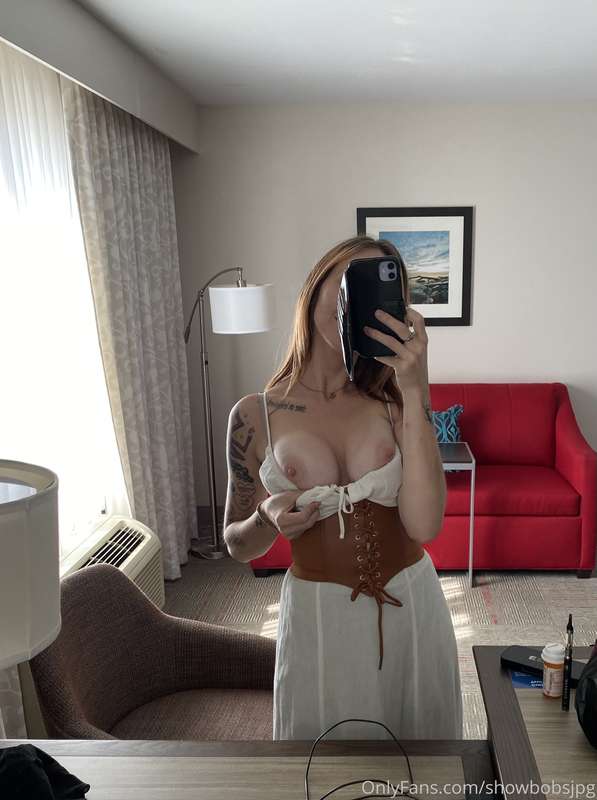 Good morning I’m bout to go be Renaissance lady but pls look.. 2