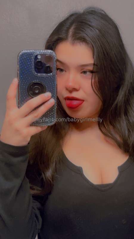 Eheheh fill my mouth with ur cum papi 