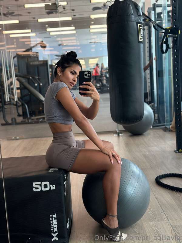 Can I show you how I bounce on it? 🤭