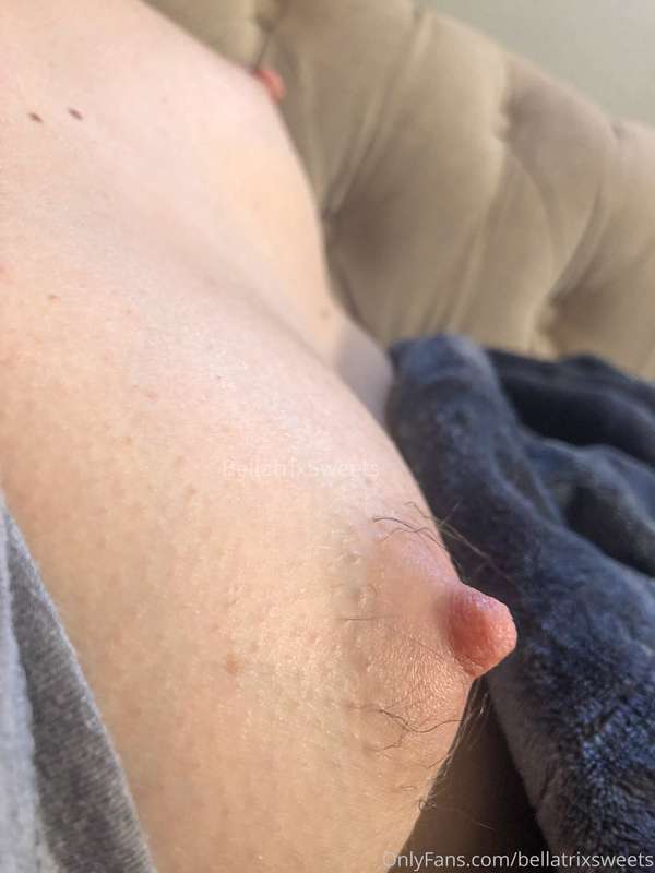 Say yes if you like hairy nipples! 2