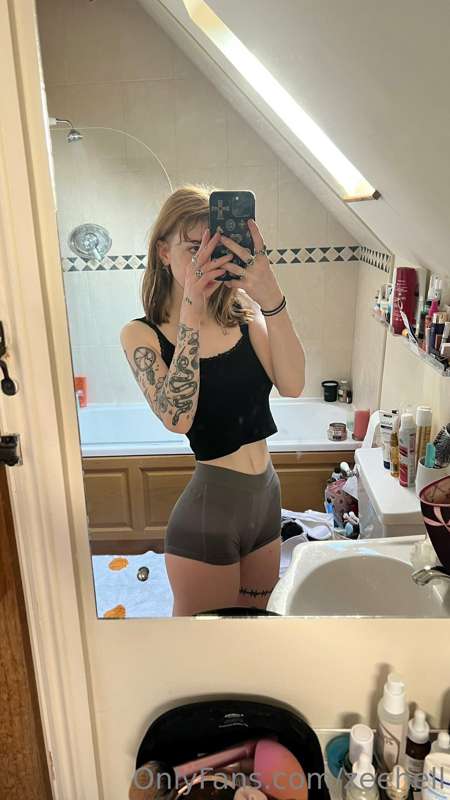 Zeehell - Onlyfans - 05 Jun, 2023