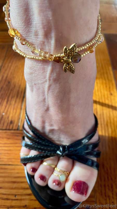 You asked, and I listened! Get ready for a little shoe love .. 6