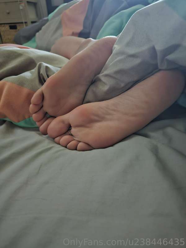 Sleepy feet