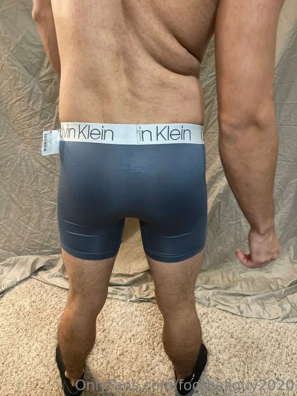 The Calvin Klein set of PVT Martinez - you'll want to see th.. 32
