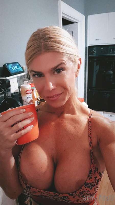 Good Morning 💋 Wake up to Coffee and Cleavage ☕️ 🍒 2