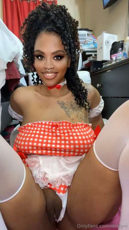Want this full 7 minute video? I’m in my Halloween costume s..