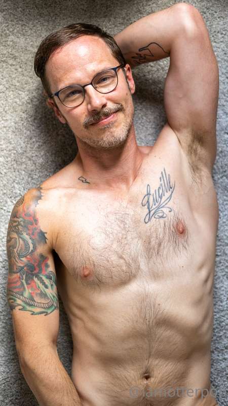 Photo set by @homoeroticgaze on Twitter. This was such a hot.. 8