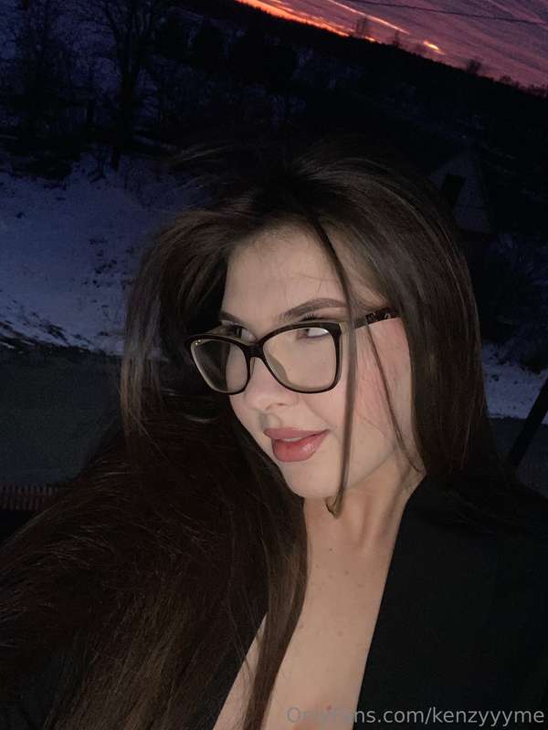 😏