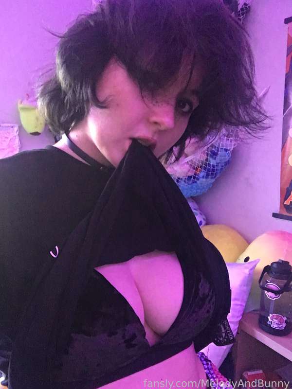 Brokenbunnys - Fansly - 05 Sep, 2022