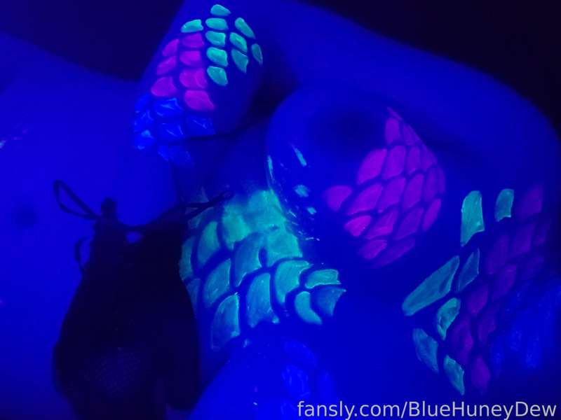 Bluehuneydew - Fansly - 18 Jun, 2022