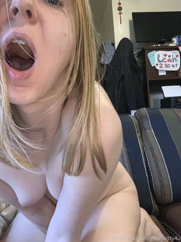Anal on the couch 🍆🍑 1