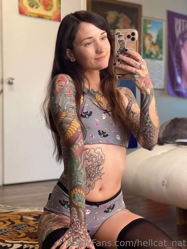 Good morning!! I got the cuuutest outfit from my wishlist an.. 5