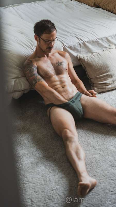 Photo set by @homoeroticgaze on Twitter. This was such a hot.. 9