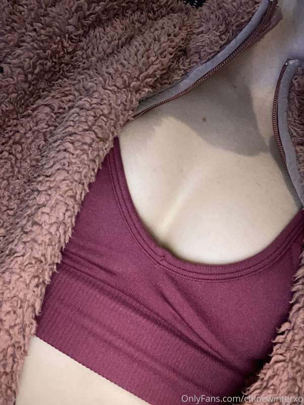 Chloewinterxo - Onlyfans - 17 Dec, 2021