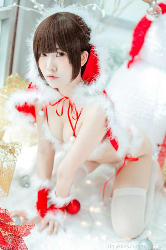🎄🎁 4