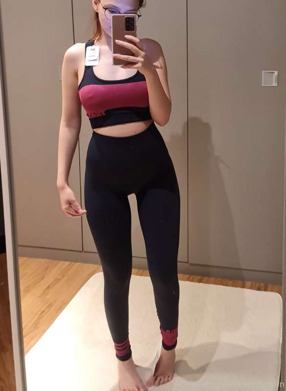 I got new gym clothes for myself. 🤩 any favs? 4