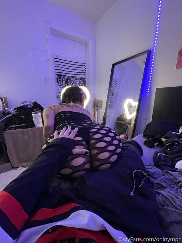 Hiii I’m posting a clip of the new POV blowjob I’ll be sendi.. 4