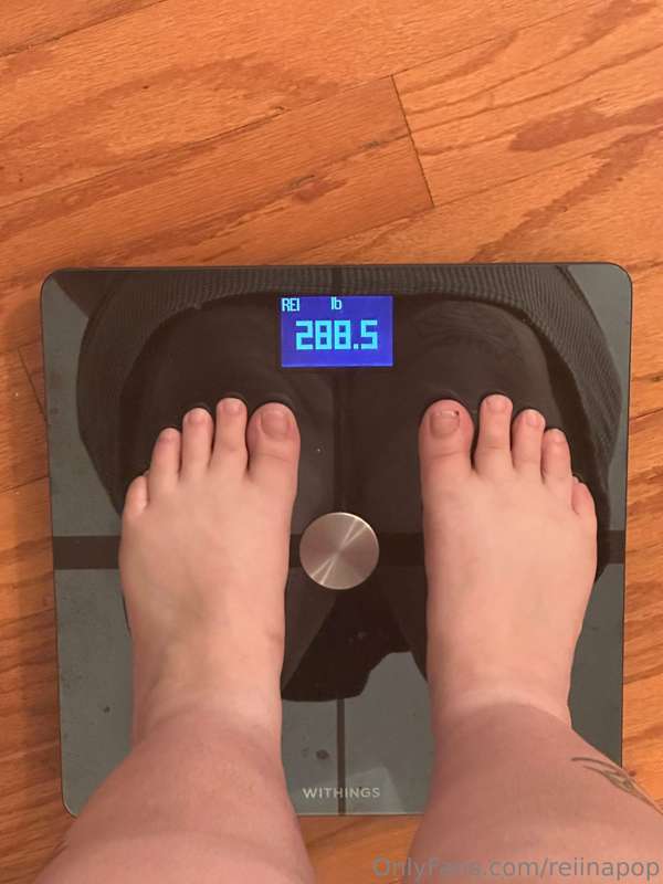 almost 290 before eating and so close to outgrowing the Oliv.. 2