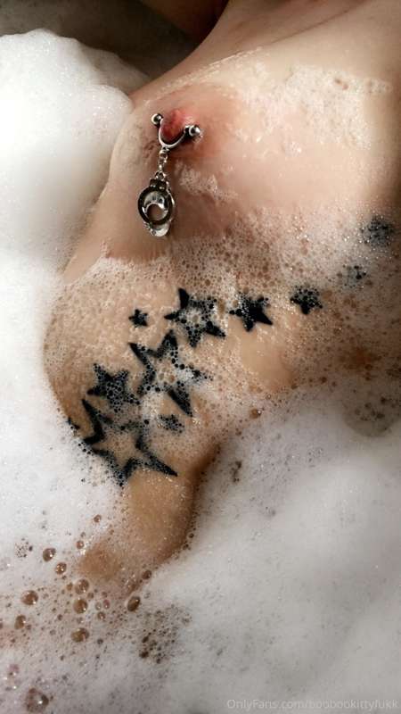 Bubble bath!! ❤️💋