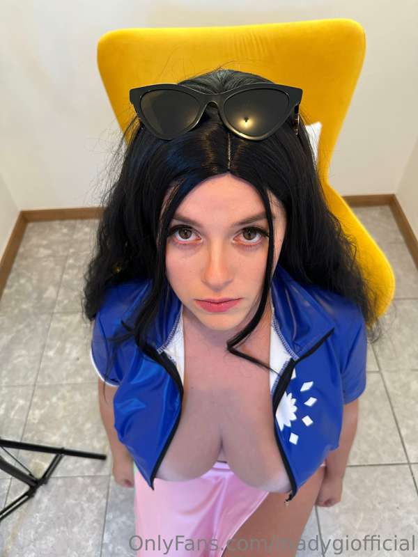 Nico Robin cosplay topless set tonight ❤️‍🔥