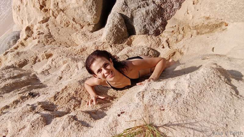 Sexy photoset in a black bikini at the beach from the last d.. 19