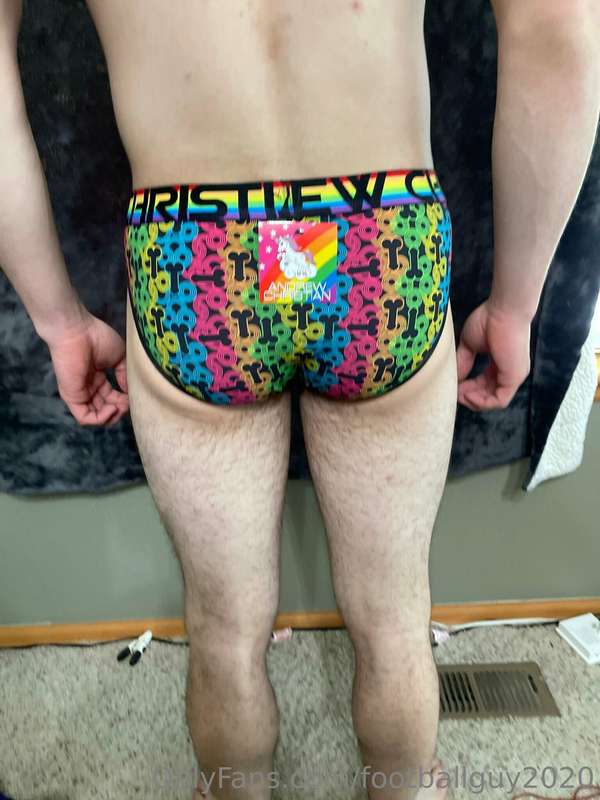Andrew Christian looks pretty good on me! Set 2 6
