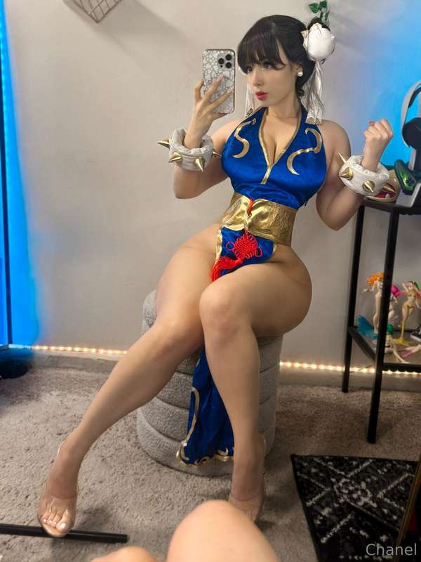 1v1 me as Chun-Li? :3