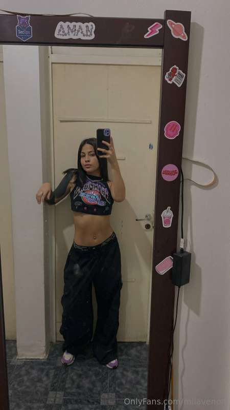 Hello baby, I'm active and with the video c4ll on tip 15 😘🤭😜 1