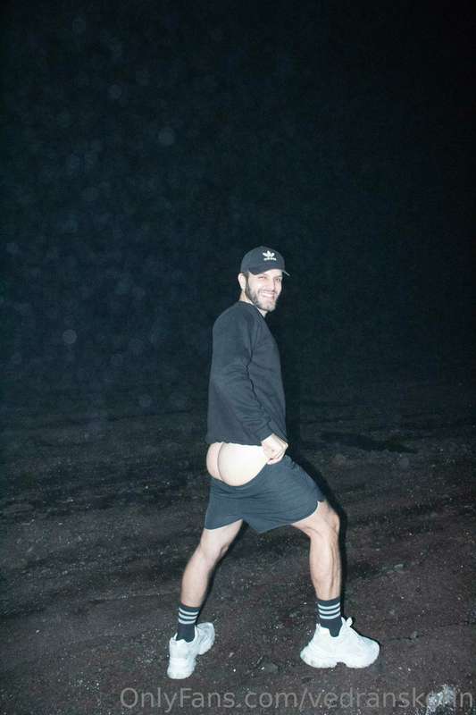 Aqui les dejo las fotos que me hice en la playa del norte :P 13