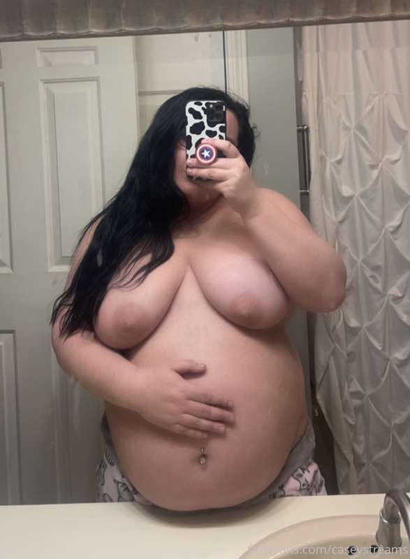 Massive tits. Massive gut. Big wide hips…
Ugh, *I love mysel..